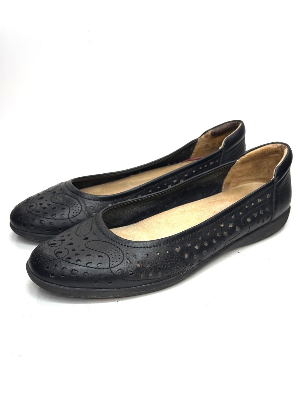 Naturalizer Black Leather Flats | 10